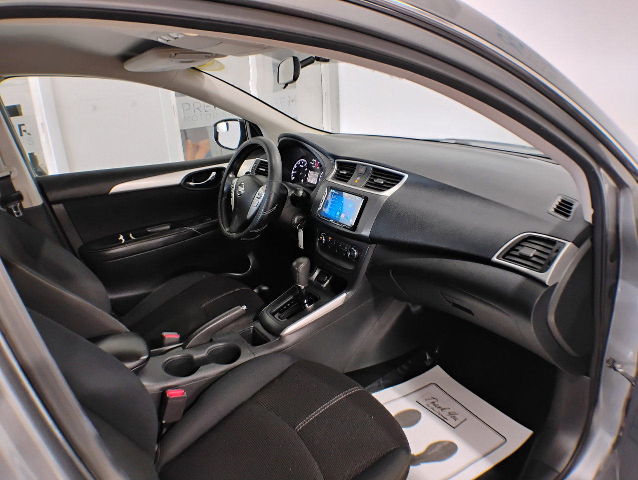 Used 2017 Nissan Sentra S image 78