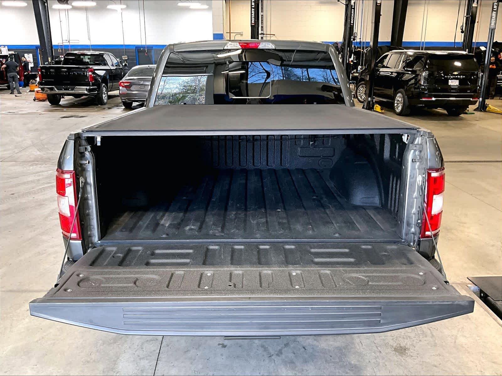 Used 2018 Ford F150 XLT w/ Equipment Group 302A Luxury AWD/4WD image 32