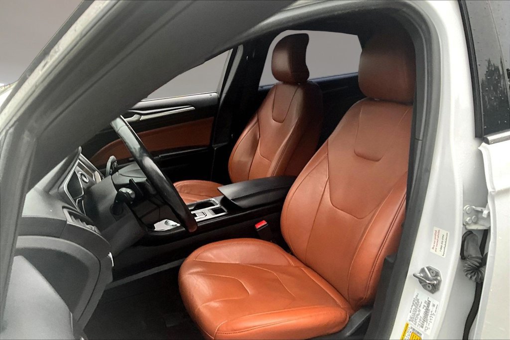 Used 2019 Ford Fusion Titanium AWD/4WD image 18