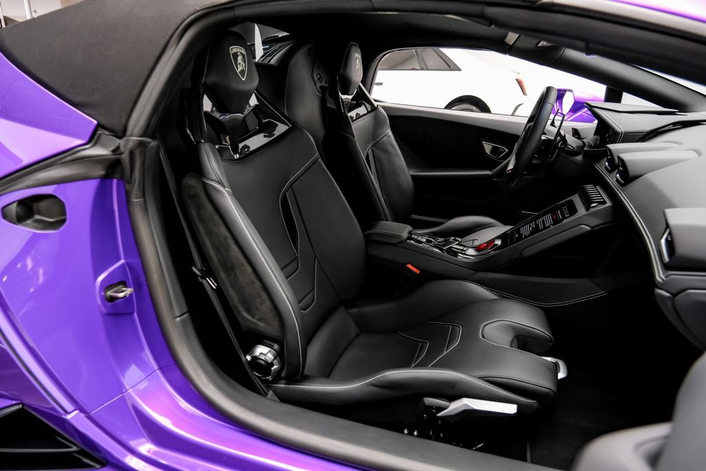 Used 2024 Lamborghini Huracan EVO AWD/4WD image 41