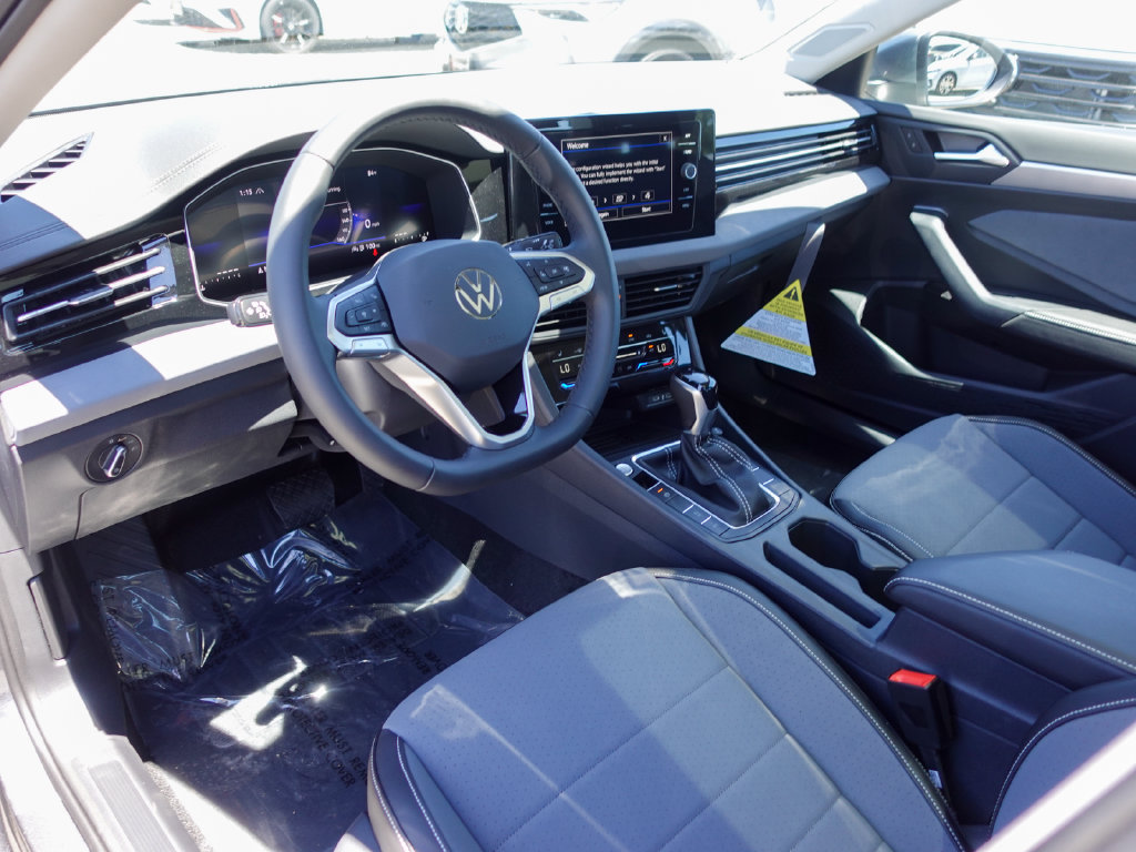 New 2026 Volkswagen Jetta SE FWD image 11