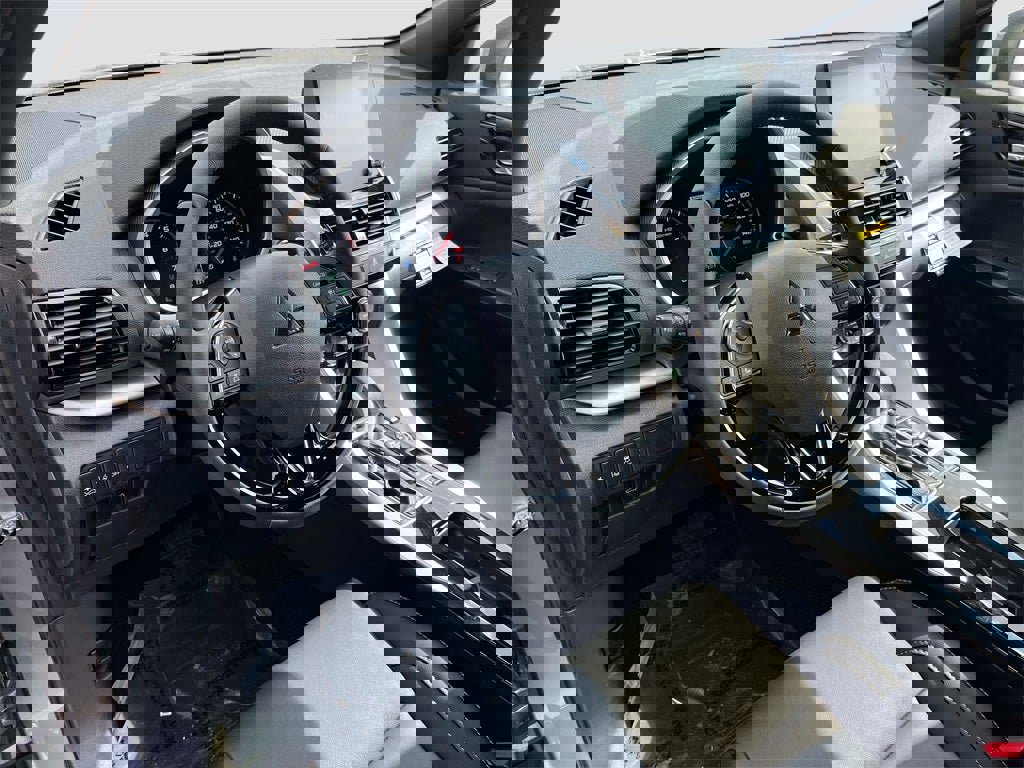 New 2025 Mitsubishi Eclipse Cross SEL image 8