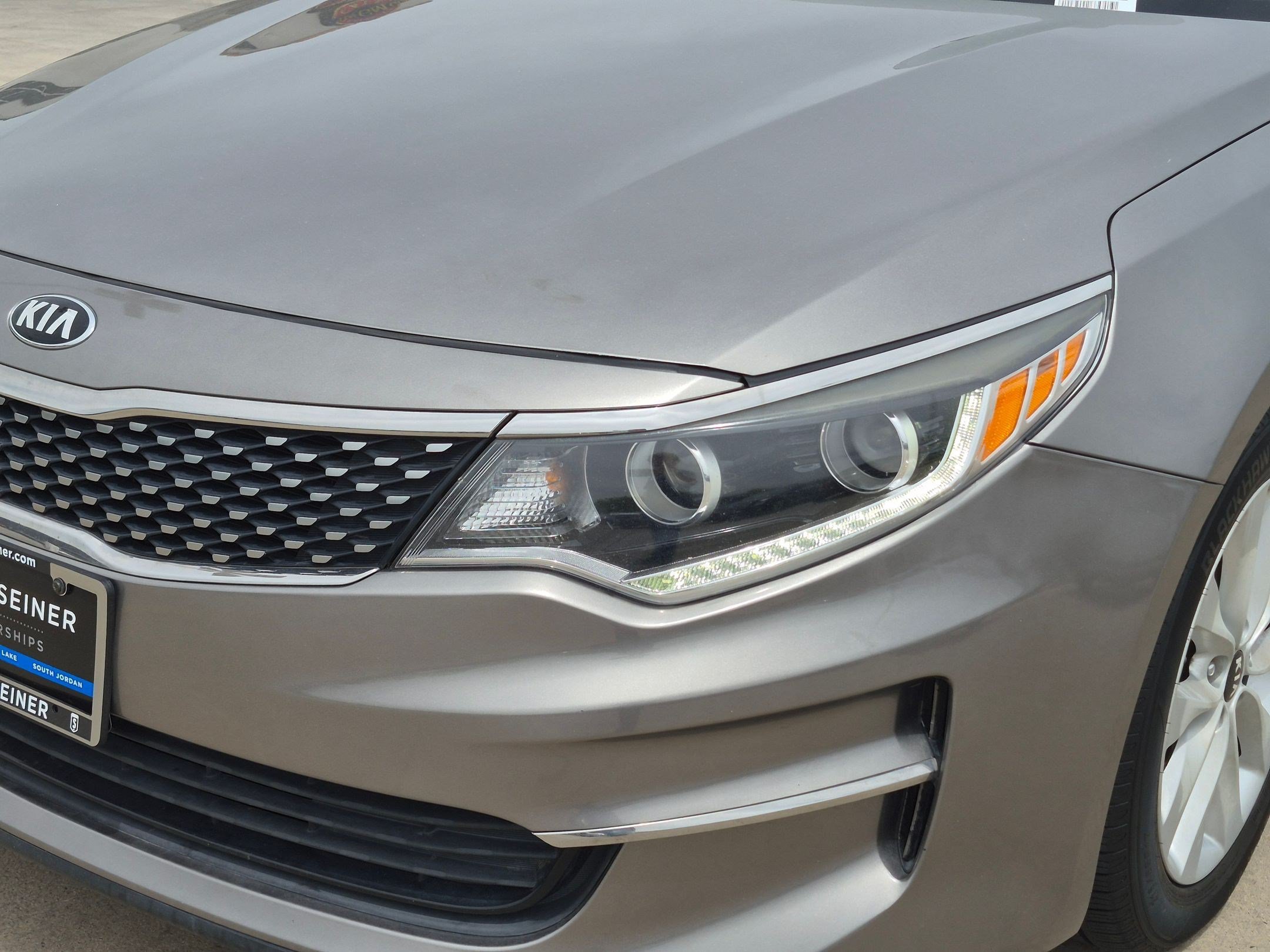 Used 2016 Kia Optima EX w/ Premium Package FWD image 10