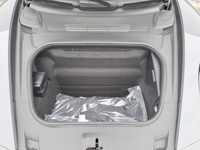 Used 2026 Porsche 911 Carrera image 15