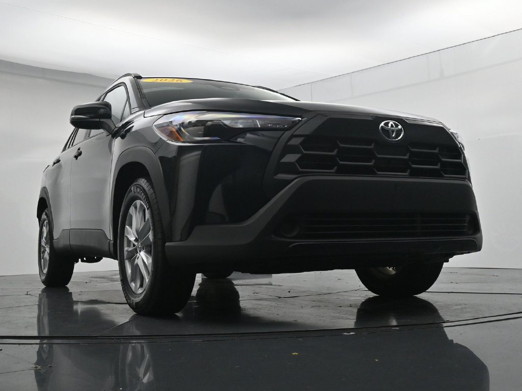 Used 2026 Toyota Corolla Cross LE FWD image 29