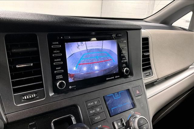 Used 2020 Toyota Sienna LE AWD/4WD image 15