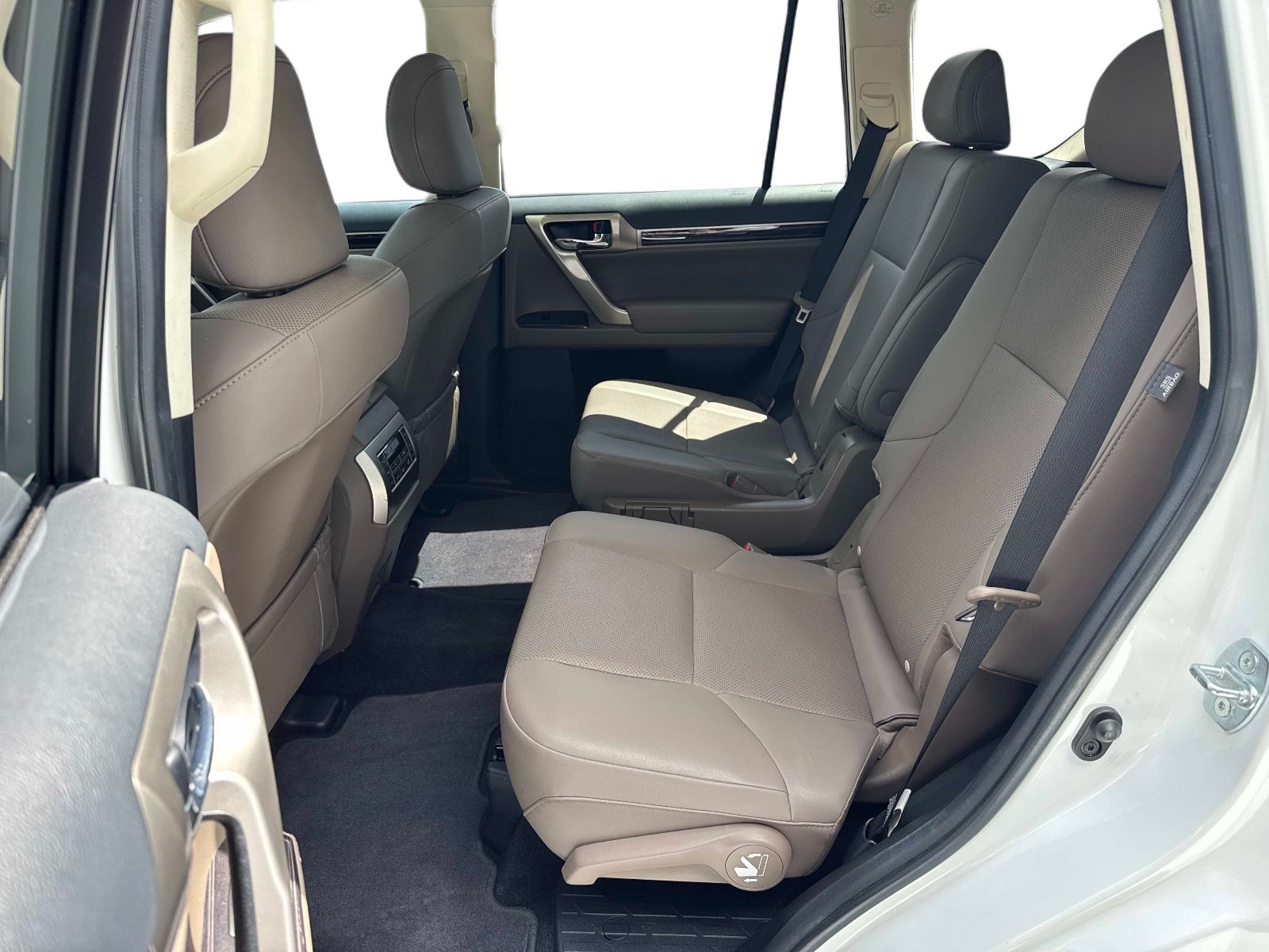 Used 2021 Lexus GX 460 Premium AWD/4WD image 13