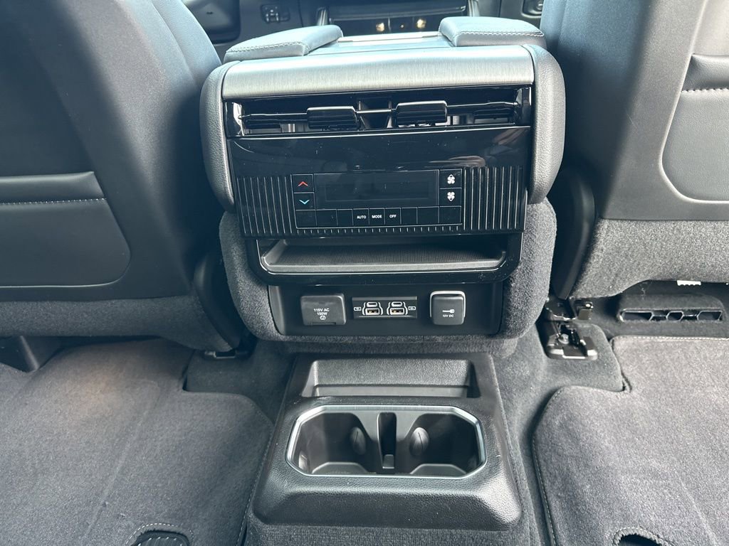 New 2026 Jeep Grand Wagoneer L 4WD w/ Premium Group I image 57