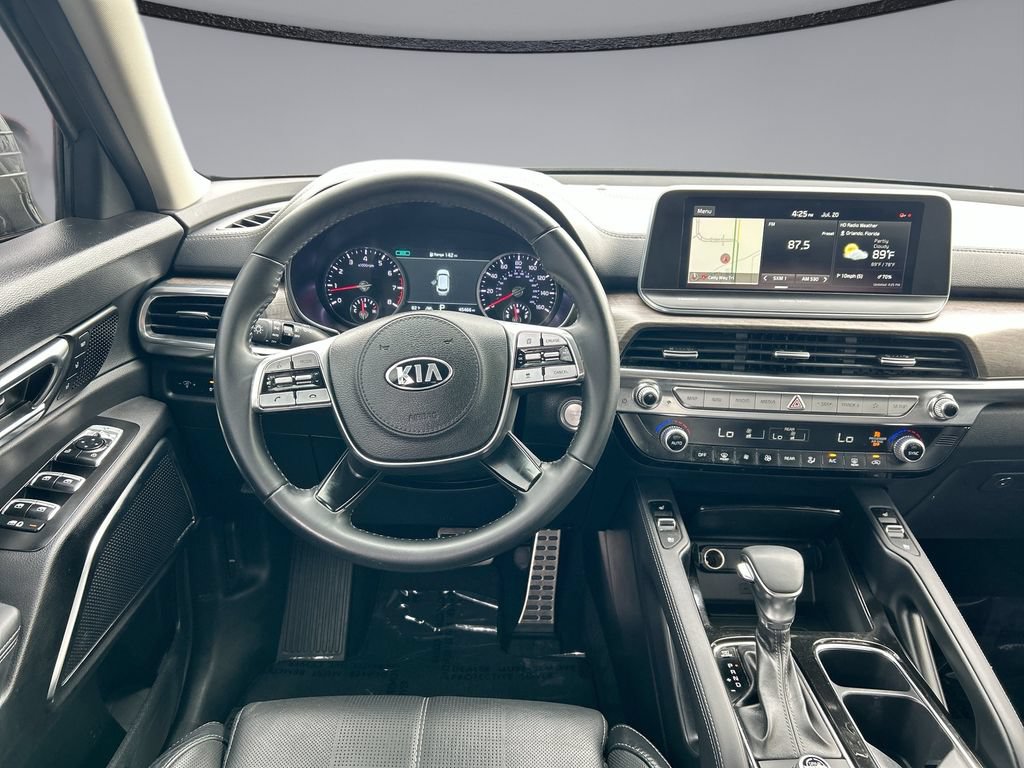 Used 2020 Kia Telluride SX w/ Towing Package FWD image 21