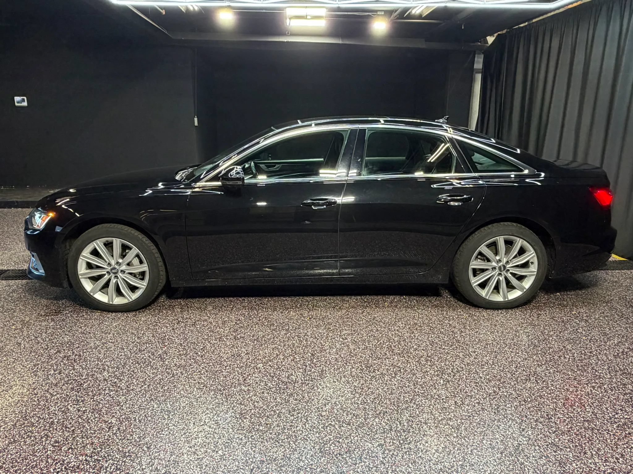 Used 2020 Audi A6 2.0T Premium Plus AWD/4WD image 4