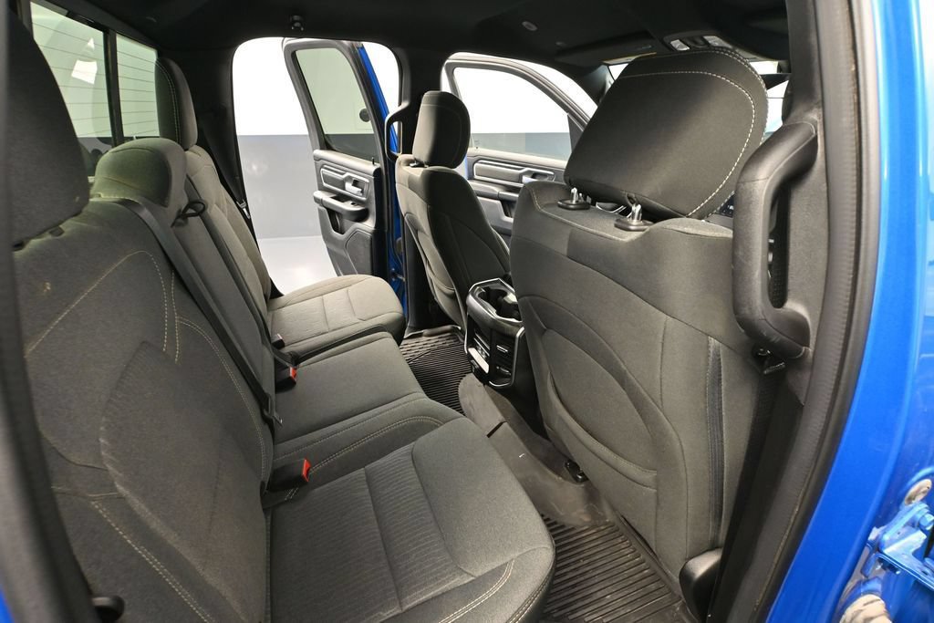 Used 2021 RAM 1500 Big Horn AWD/4WD image 36