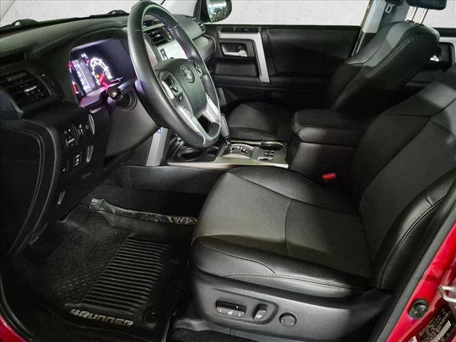 Used 2020 Toyota 4Runner SR5 Premium w/ Moonroof Package RWD image 13