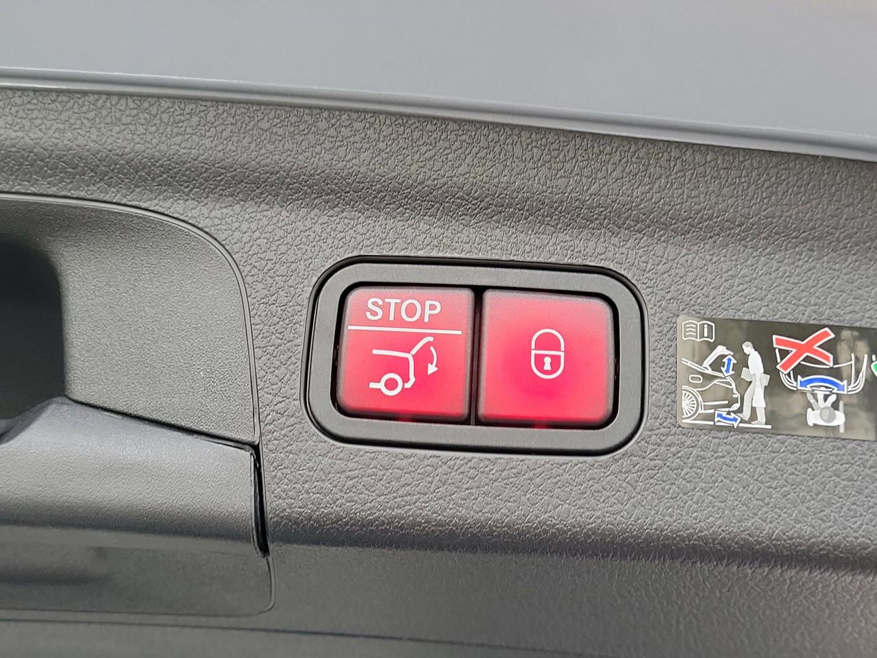 New 2026 Mercedes-Benz GLE 350 4MATIC image 9