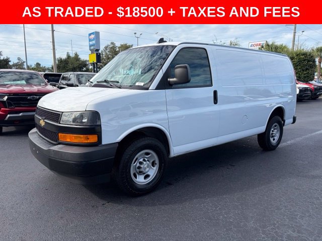 Used 2023 Chevrolet Express 2500 w/ Driver Convenience Package RWD image 3