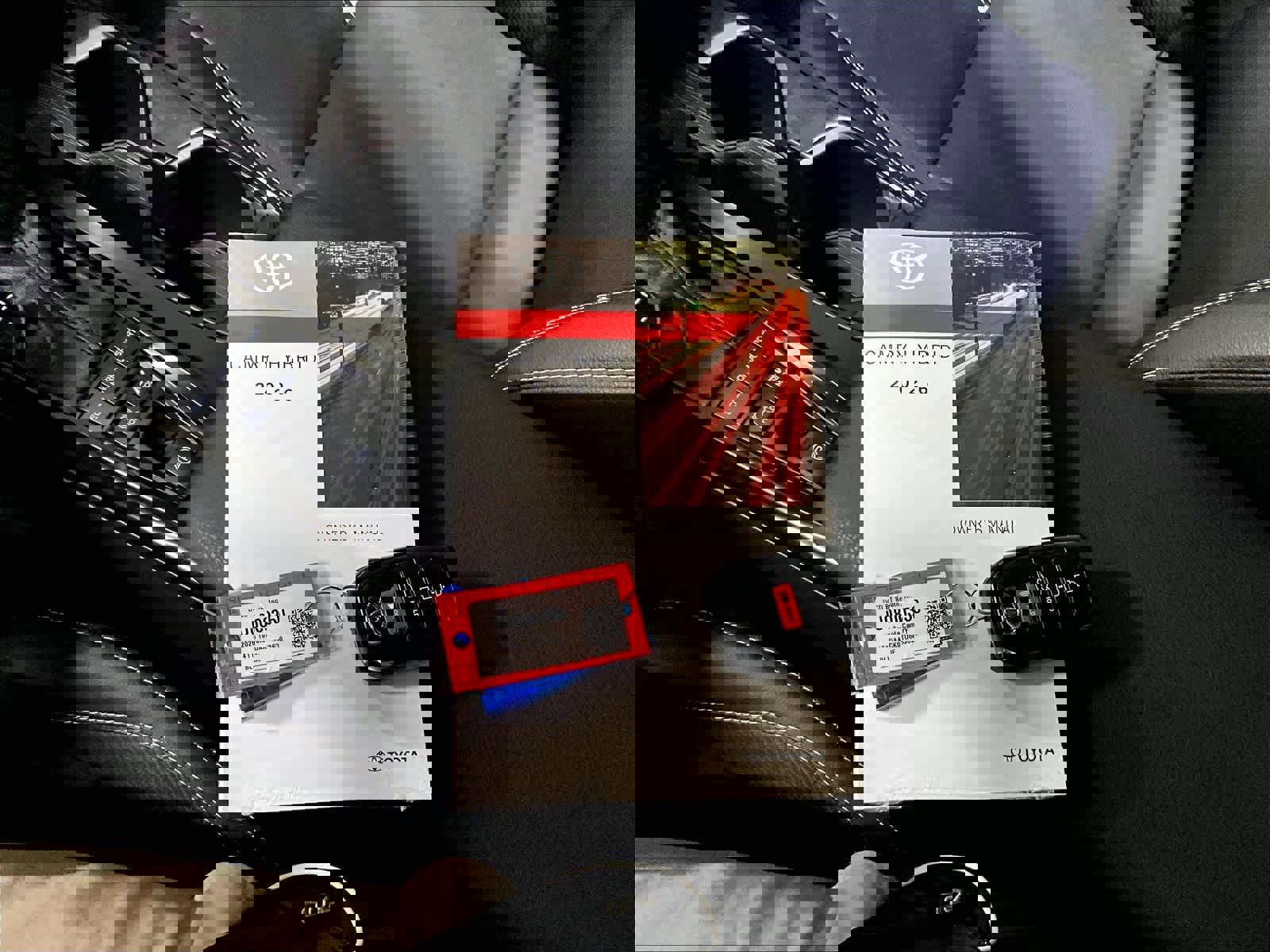 Used 2026 Toyota Camry SE image 31