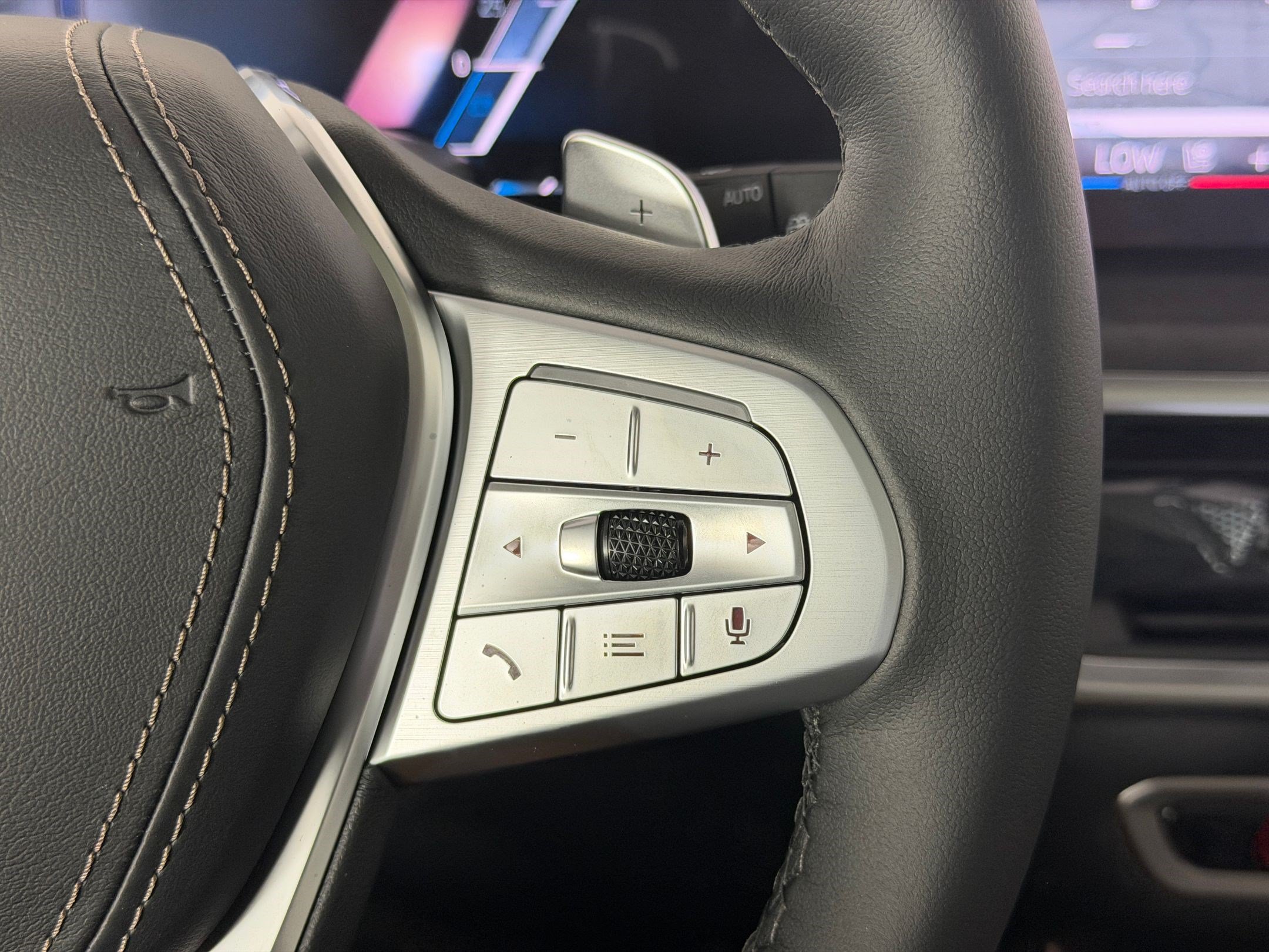 Used 2027 BMW X7 xDrive40i AWD/4WD image 29