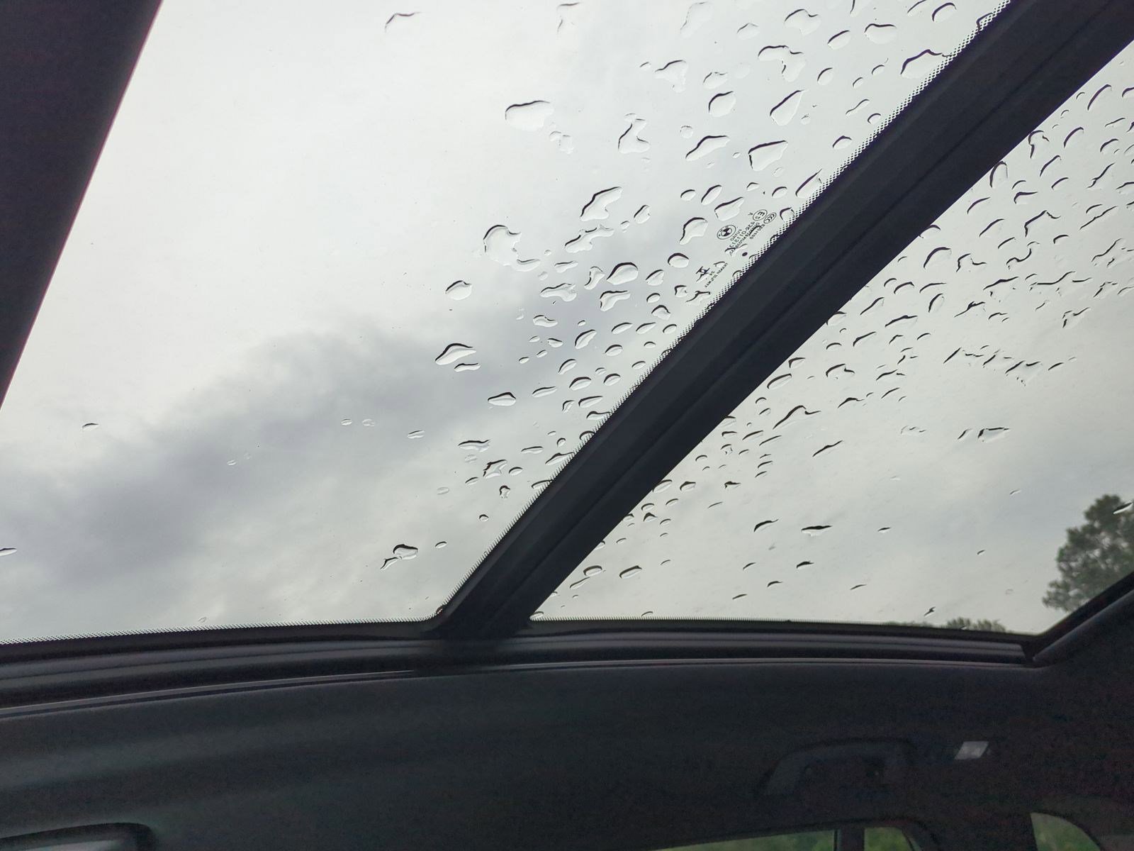 Used 2025 BMW X5 xDrive50e w/ Premium Package image 28