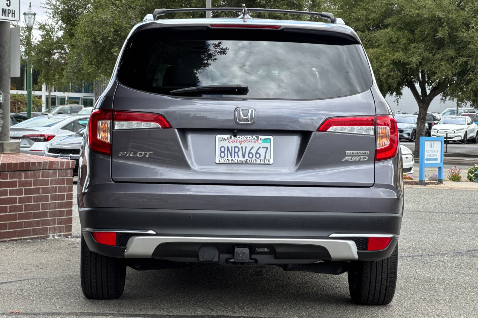 Used 2020 Honda Pilot Touring image 5
