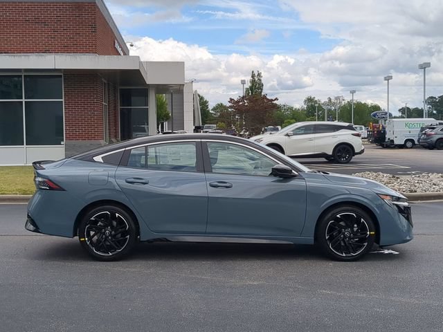New 2026 Nissan Sentra SR FWD image 2