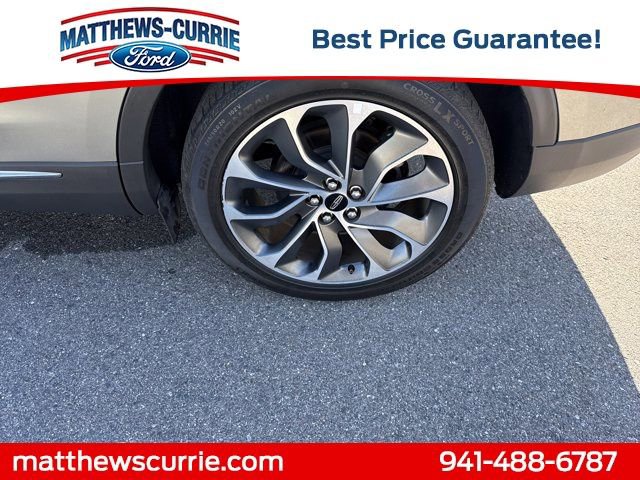 Used 2023 Lincoln Nautilus Reserve image 15