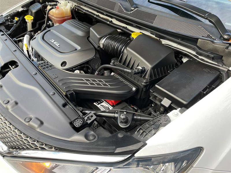 Used 2017 Chrysler Pacifica LX image 24