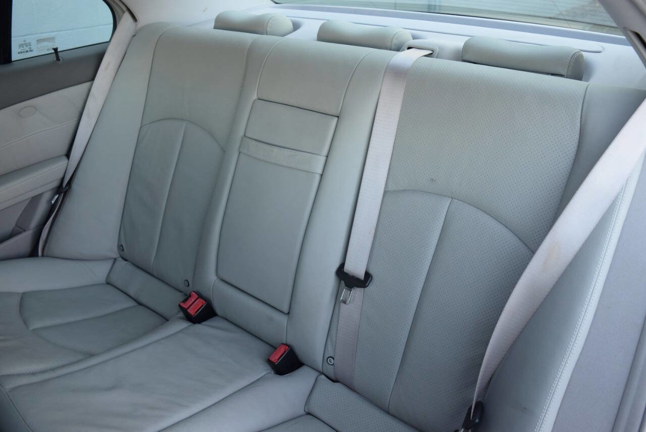 Used 2004 Mercedes-Benz E 500 Sedan image 35