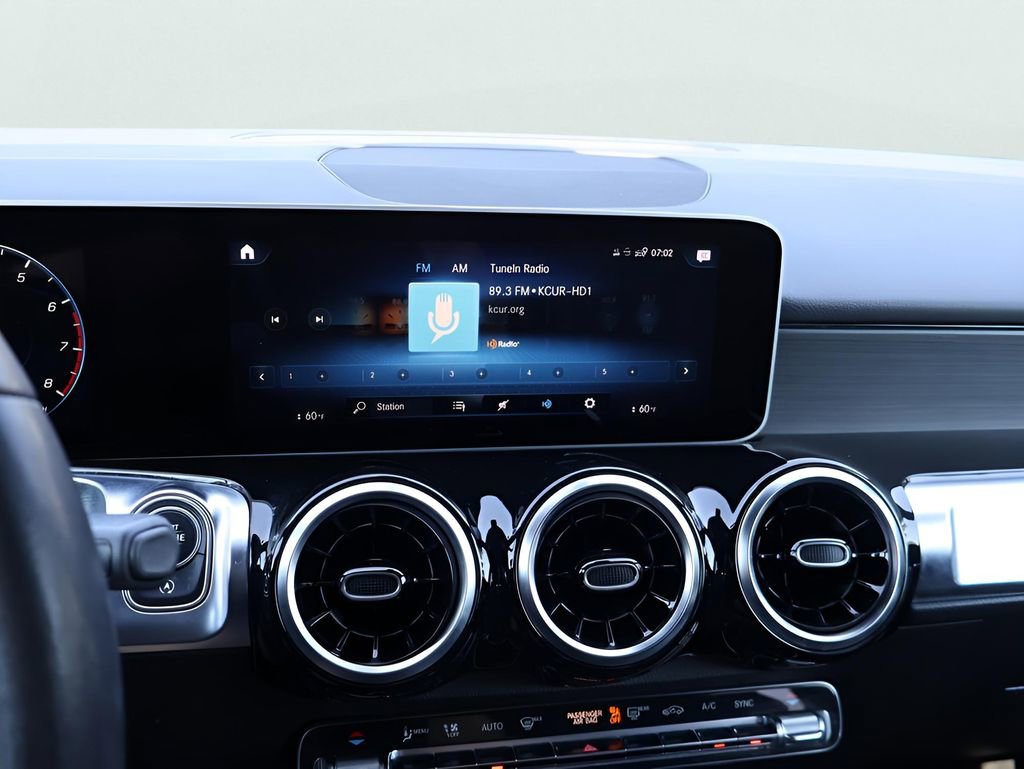 Used 2020 Mercedes-Benz GLB 250 4MATIC image 22