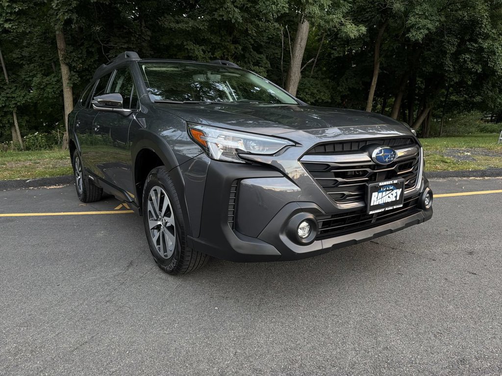 Certified 2024 Subaru Outback Premium AWD/4WD image 2