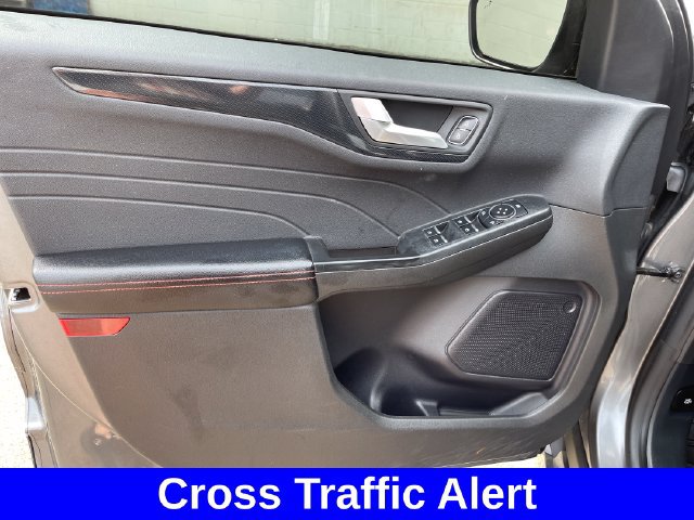 Used 2024 Ford Escape ST-Line w/ Tech Pack #1 AWD/4WD image 10