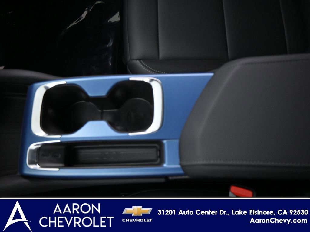 New 2026 Chevrolet Equinox EV LT AWD/4WD image 17