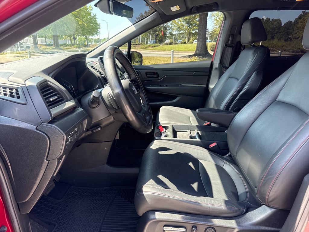 Used 2023 Honda Odyssey Sport image 12