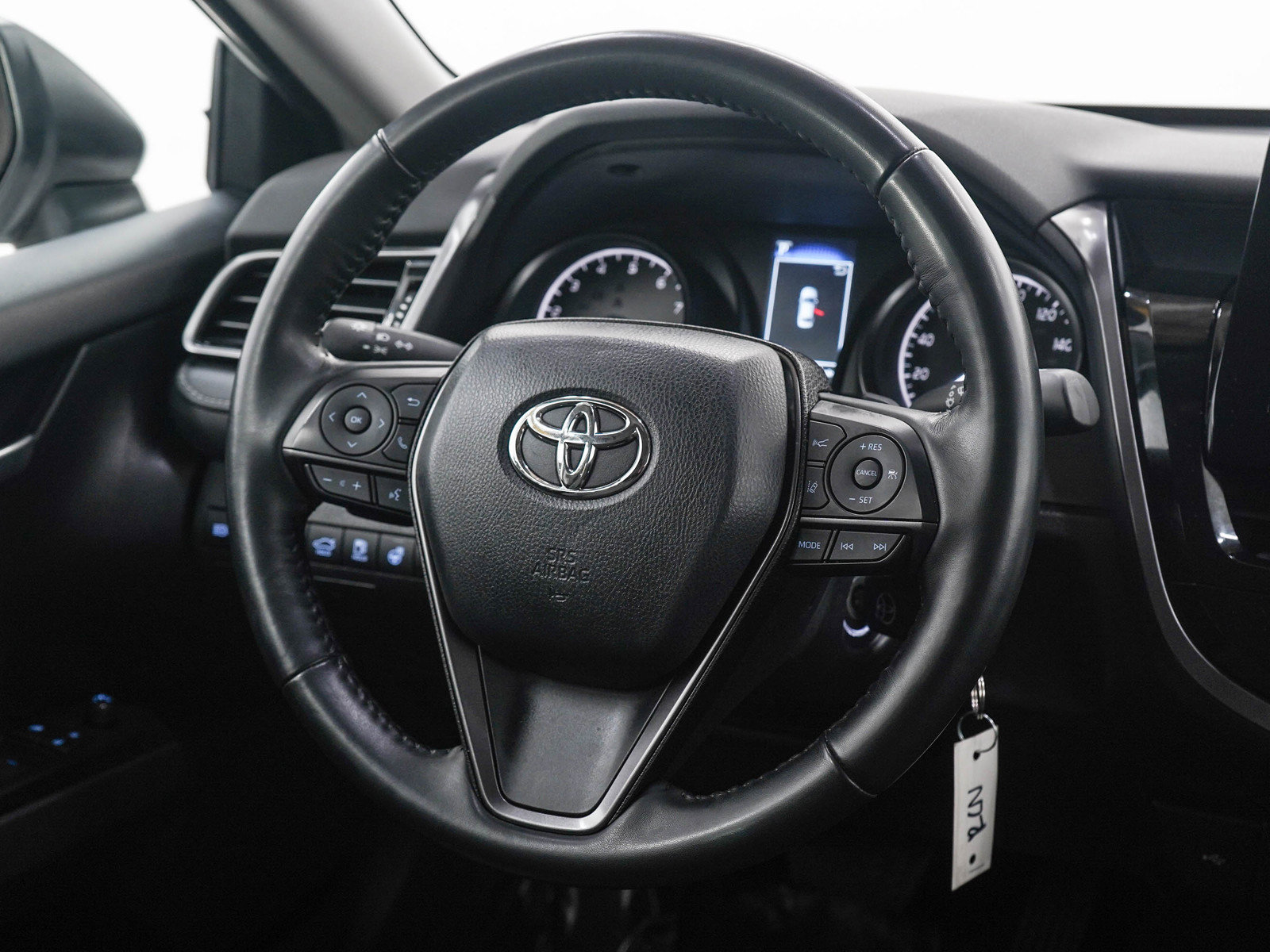 Used 2023 Toyota Camry SE FWD image 14