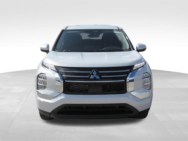 New 2026 Mitsubishi Outlander ES FWD image 8