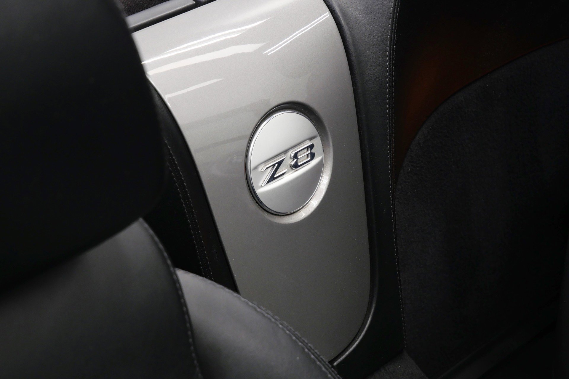 Used 2002 BMW Z8 RWD image 32