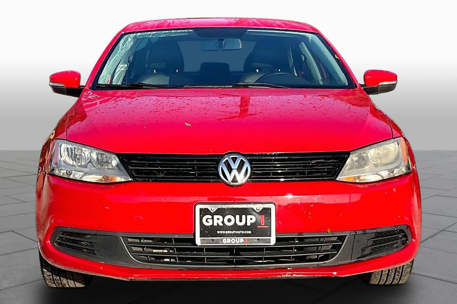 Used 2012 Volkswagen Jetta SE FWD image 3