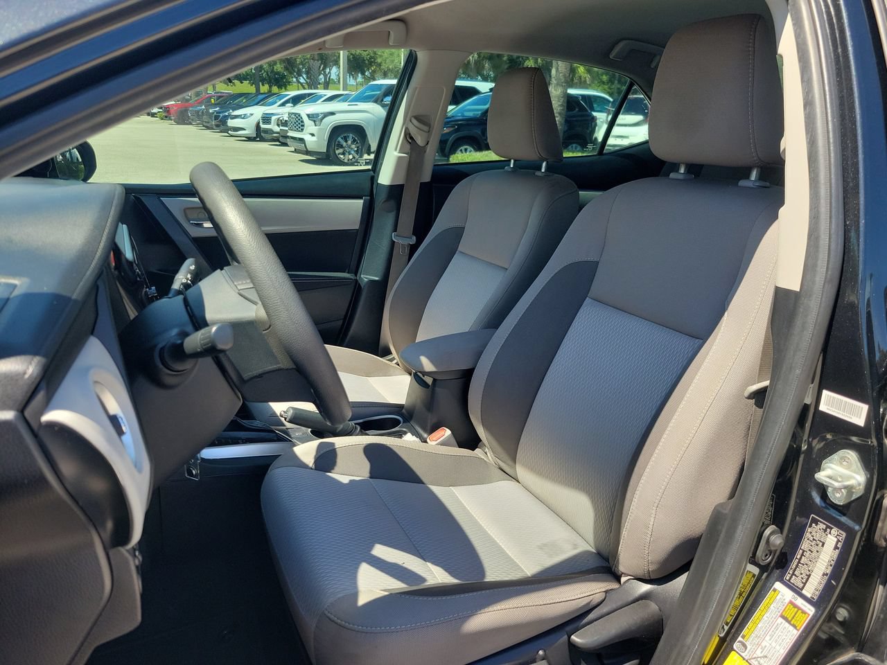 Used 2019 Toyota Corolla LE FWD image 16