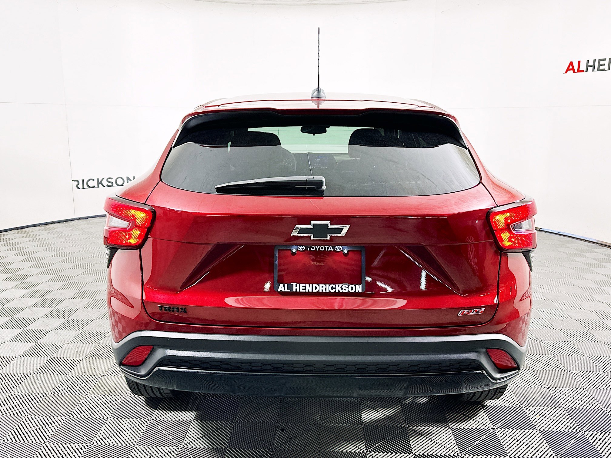 Used 2024 Chevrolet Trax RS w/ Sunroof Package image 4