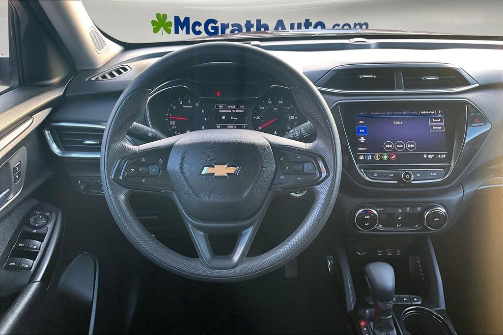 Used 2022 Chevrolet TrailBlazer LT w/ Convenience Package image 9