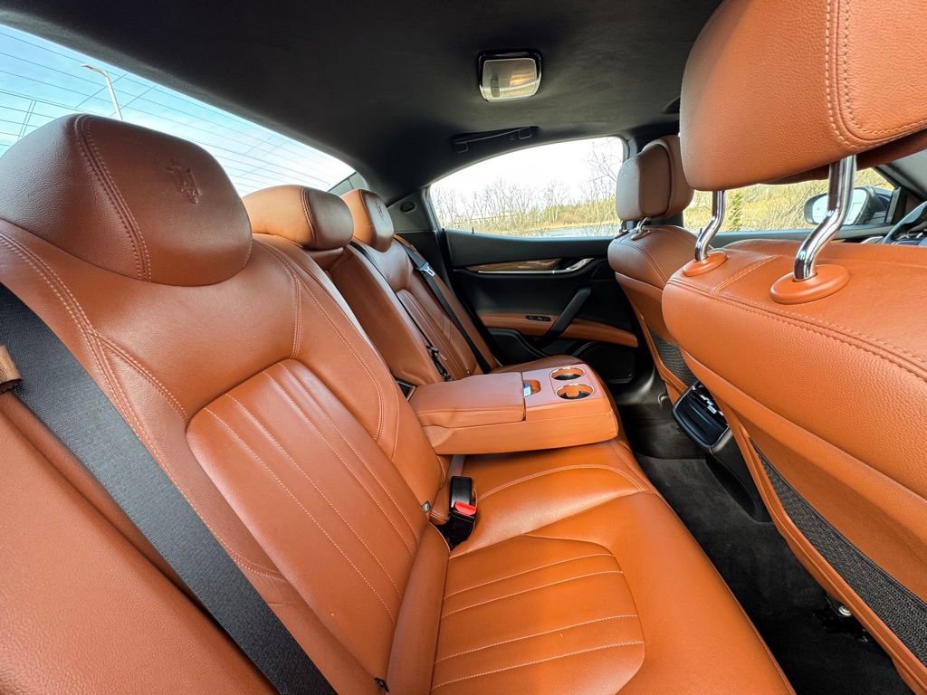 Used 2019 Maserati Ghibli S Q4 AWD/4WD image 28
