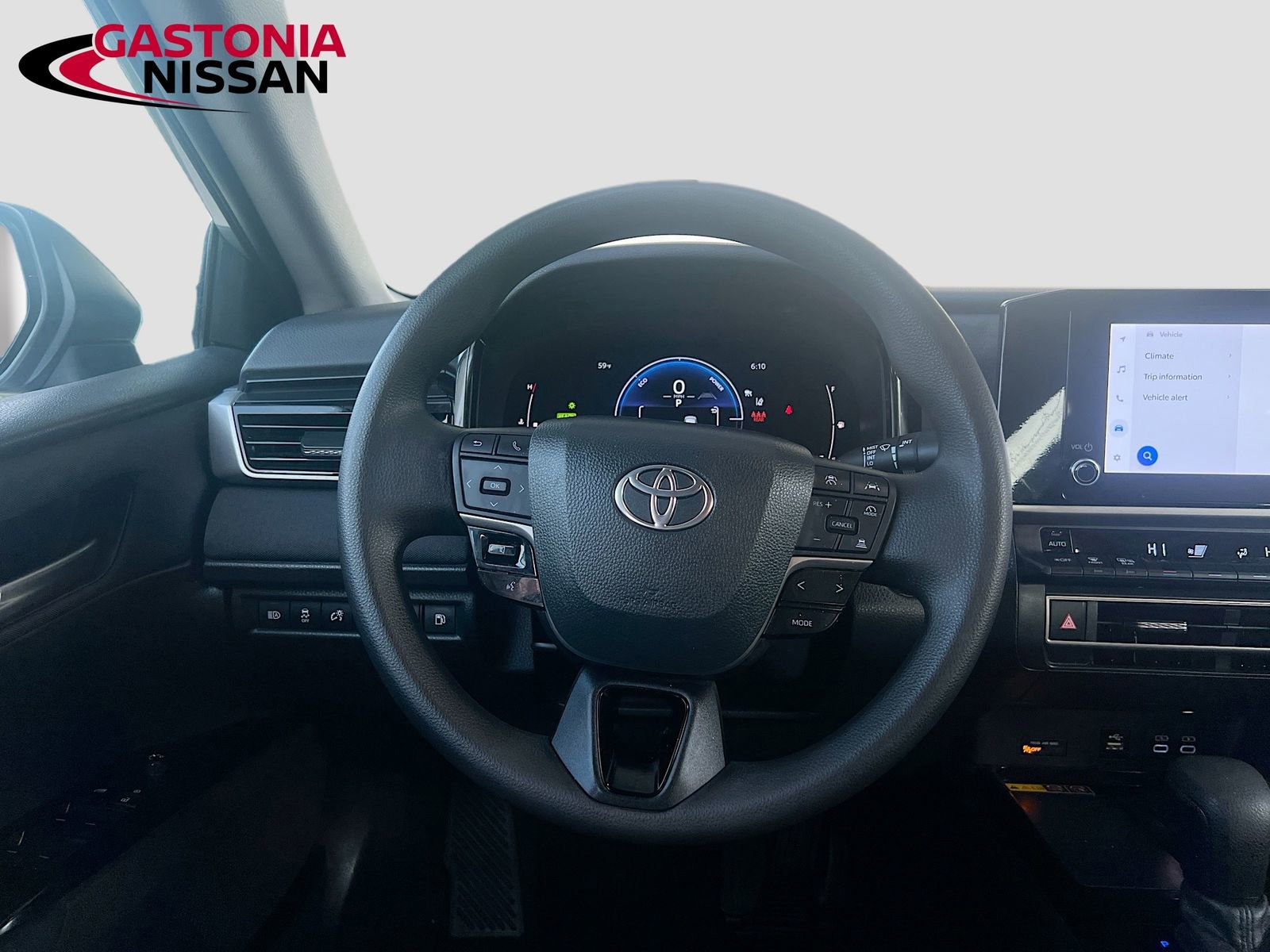 Used 2025 Toyota Camry LE image 27