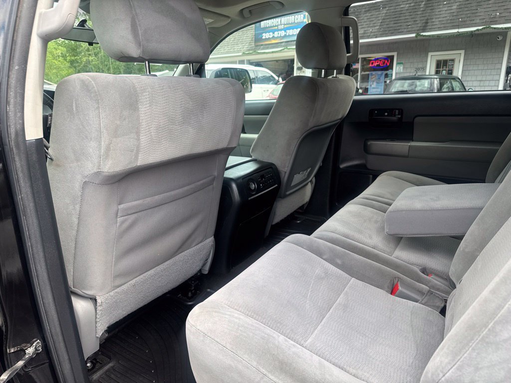 Used 2012 Toyota Sequoia SR5 AWD/4WD image 32