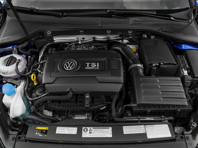 Used 2017 Volkswagen Golf R 4-Door AWD/4WD image 14