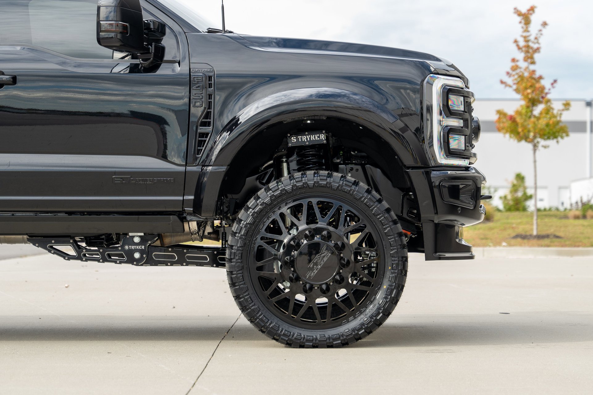 Used 2025 Ford F450 Platinum image 13