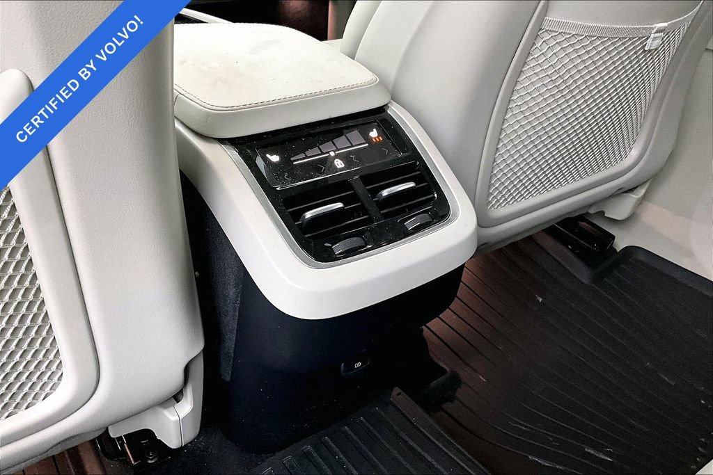 Used 2024 Volvo XC90 B6 Ultimate w/ Protection Package Premier AWD/4WD image 28