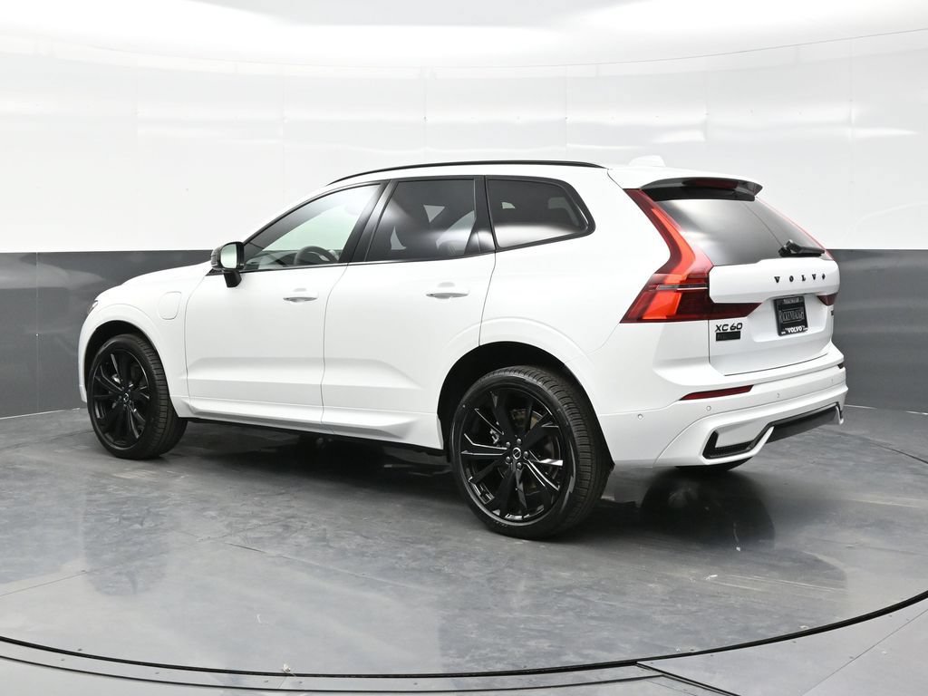 New 2026 Volvo XC60 T8 Ultra w/ Climate Package AWD/4WD image 4