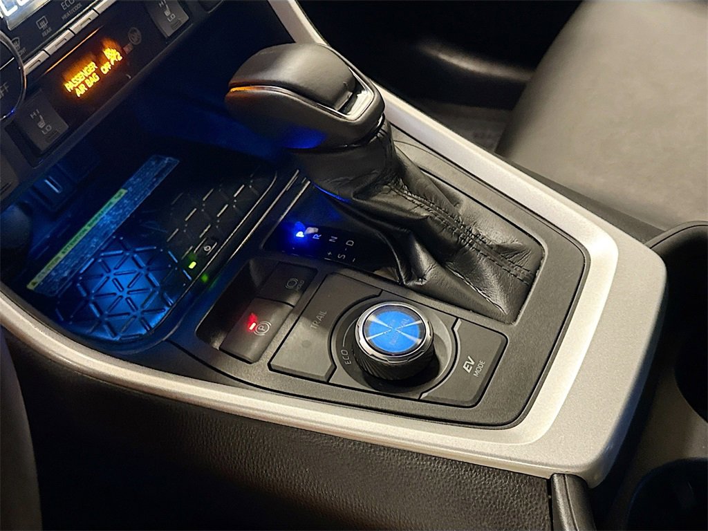 Used 2021 Toyota RAV4 XSE image 16