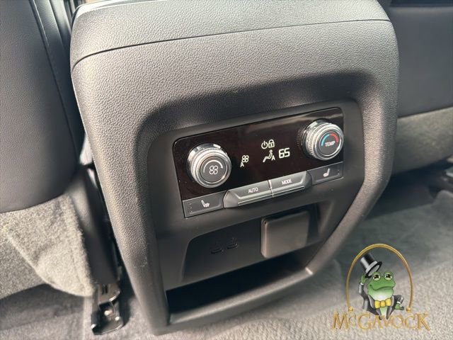 Used 2025 GMC Acadia Denali w/ Super Cruise Package image 23