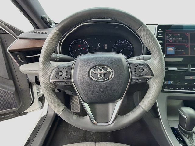 Used 2019 Toyota Avalon Limited FWD image 38