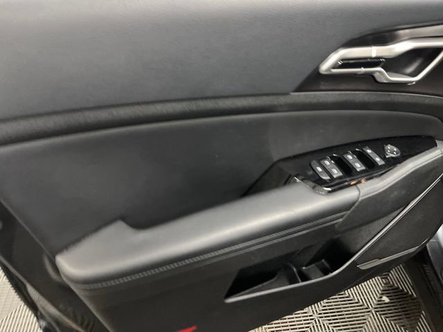 Used 2023 Kia Sportage EX image 11