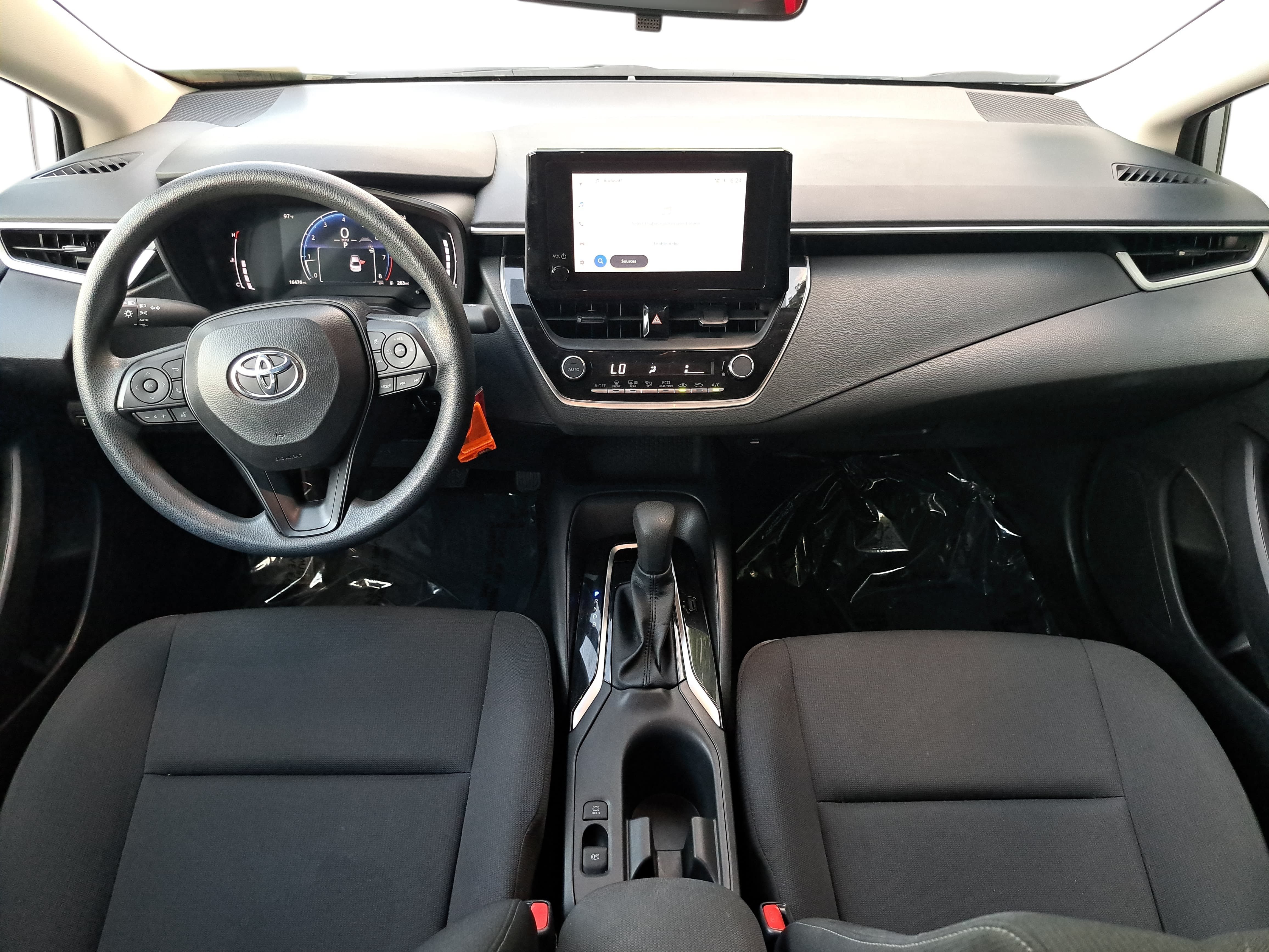 Used 2026 Toyota Corolla LE FWD image 9